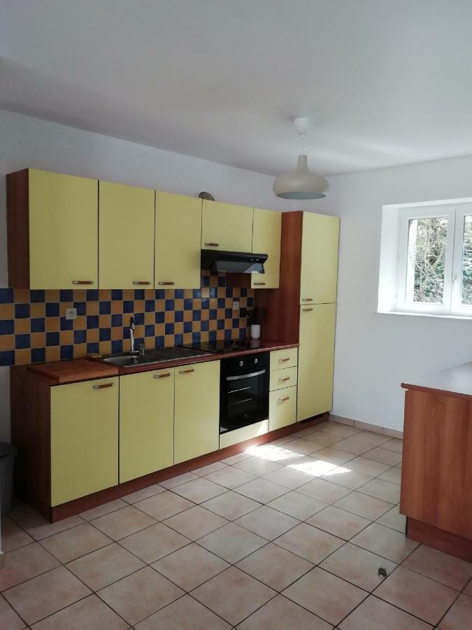 Gite Le Moulin Saint-Vaast-sur-Seulles Екстериор снимка